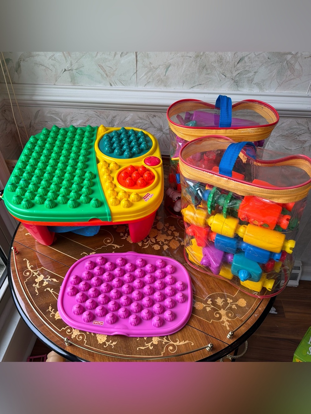 Fisher-Price POP-ONZ Pop 'n Twirl Building Table Massive Lot Vintage Blocks